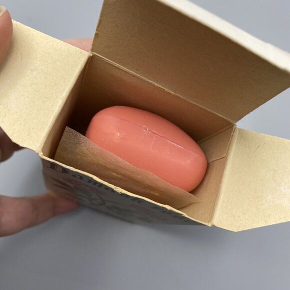 Crabtree & Evelyn Damask Rose Tudor Rose Country Bar Soap Box 3.5 Oz 3029 - Picture 5 of 6